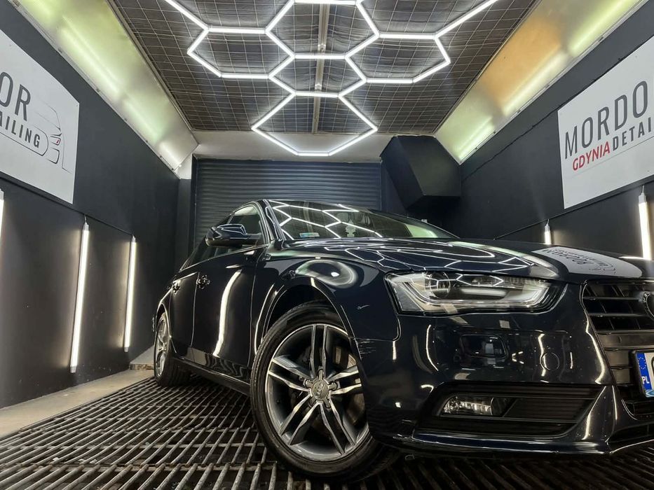 Audi A4 Limousine Audi A4 B8 Granatowe 10''ANDROID APPLE CARPLAY Białe Skóry