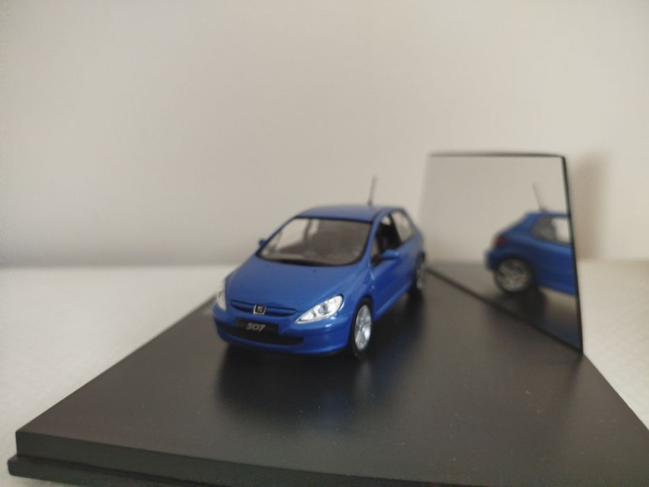 Miniatura Peugeot 307 XSI Nova 1/43