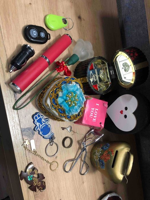 подарки та щкатулочки