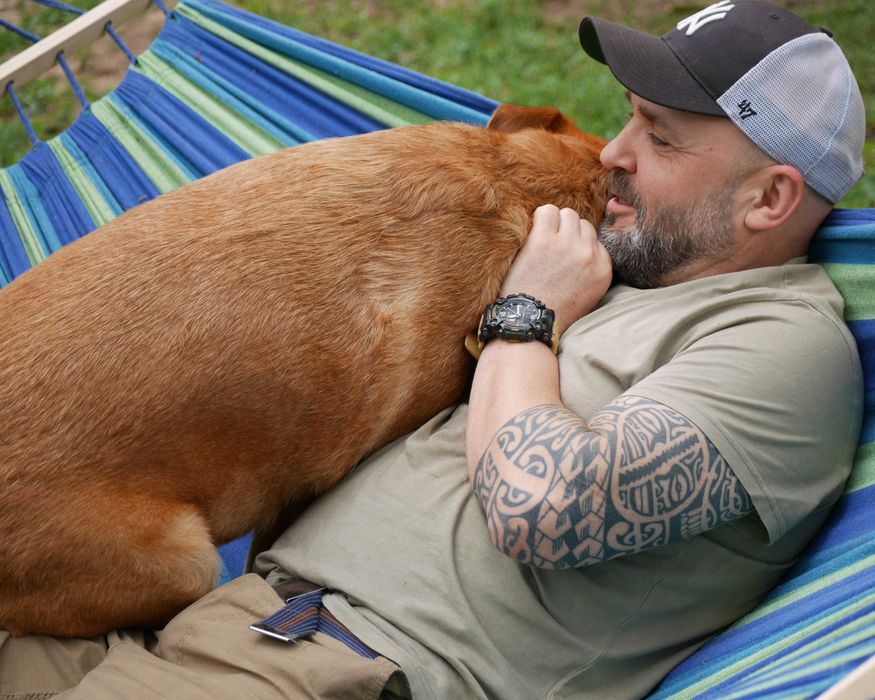 Rewelacyjny Pluto czeka na dom.