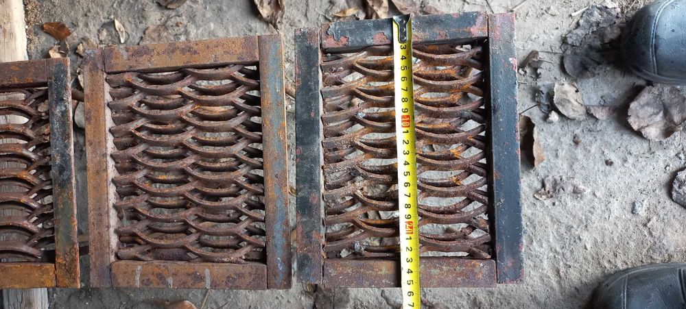 Решетка металлическая