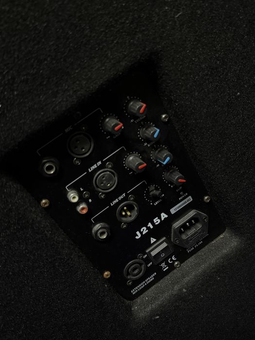 Акустична система SOUNDKING J215A