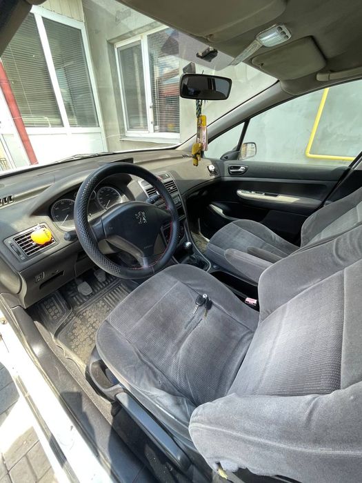 Продам Пежо 307 2.0HDI