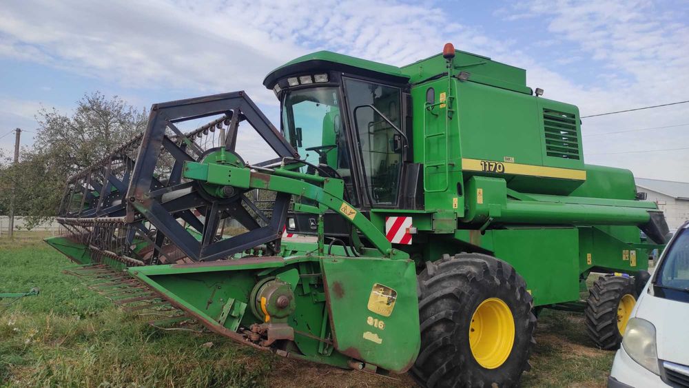Продам зерновий комбайн John Deere 1170