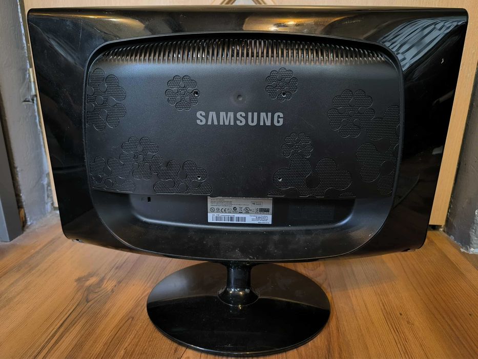 Zestaw komputerowy Hp Compaq Elite 8300 Sff + monitor Samsung 21,5"