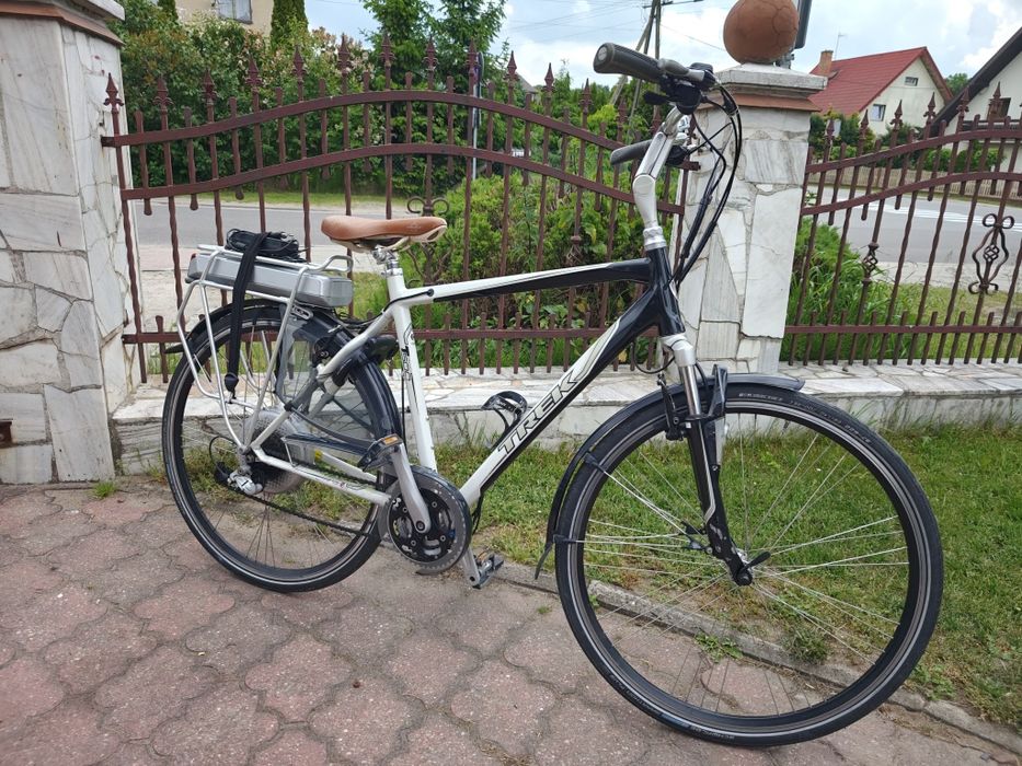 Rower elektryczny Trek nawigator T500