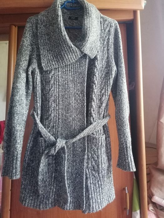 Продам тёплый вязанный кардиган - кофту. Бангладеш.