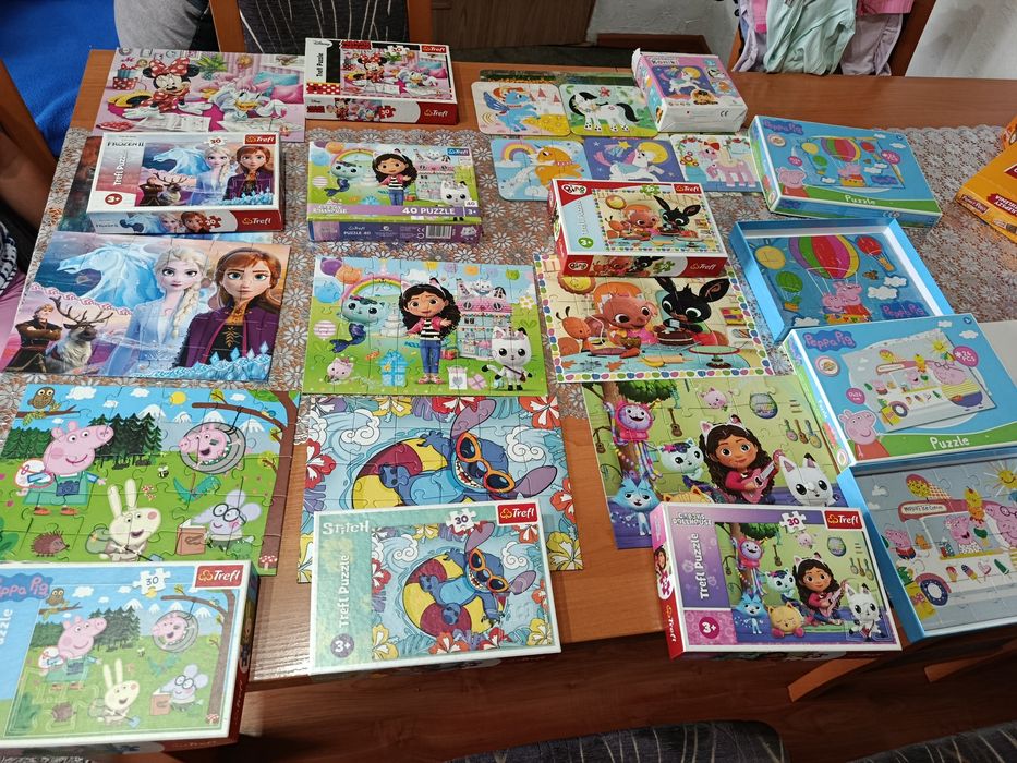 Zestaw puzzli 10szt. Peppa, koci domek, kraina lodu, stitch 3+