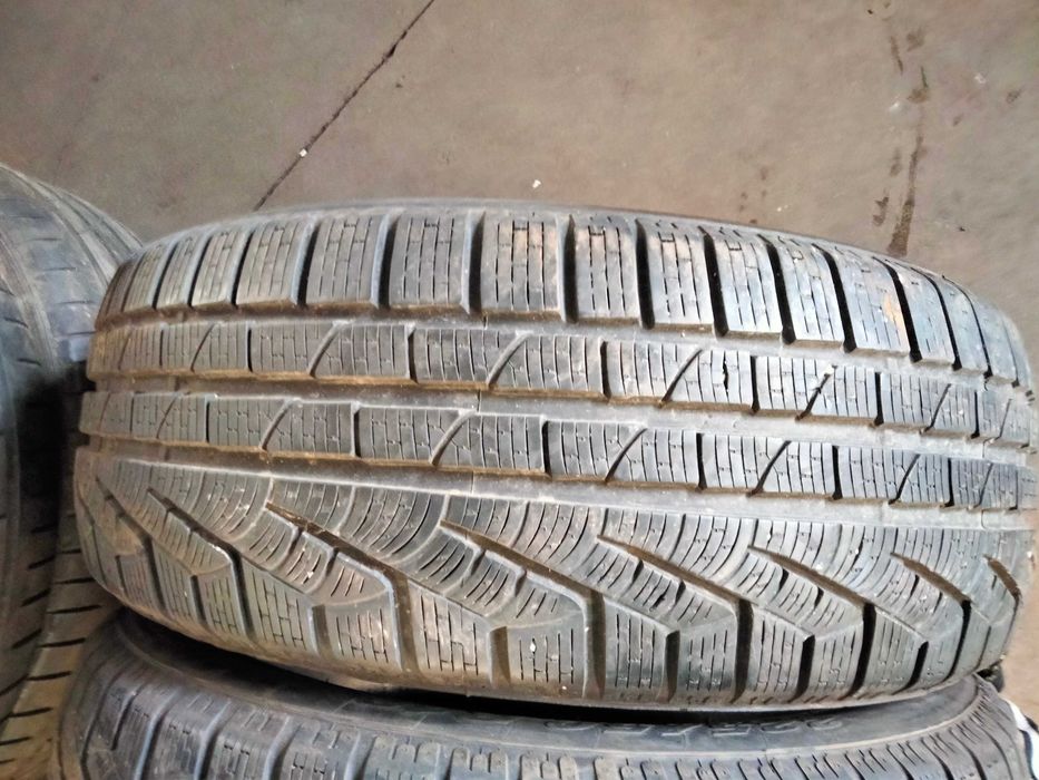 225 50 R18 Pirelli