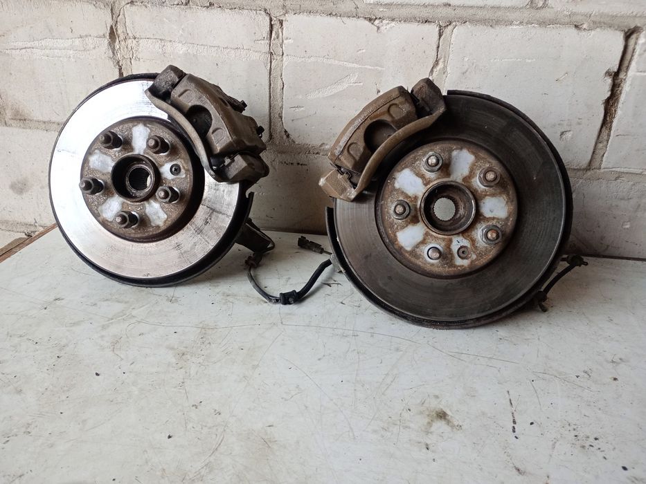 Zestaw hamulcowy Opel Insignia A tarcza klocki zacisk  piasta