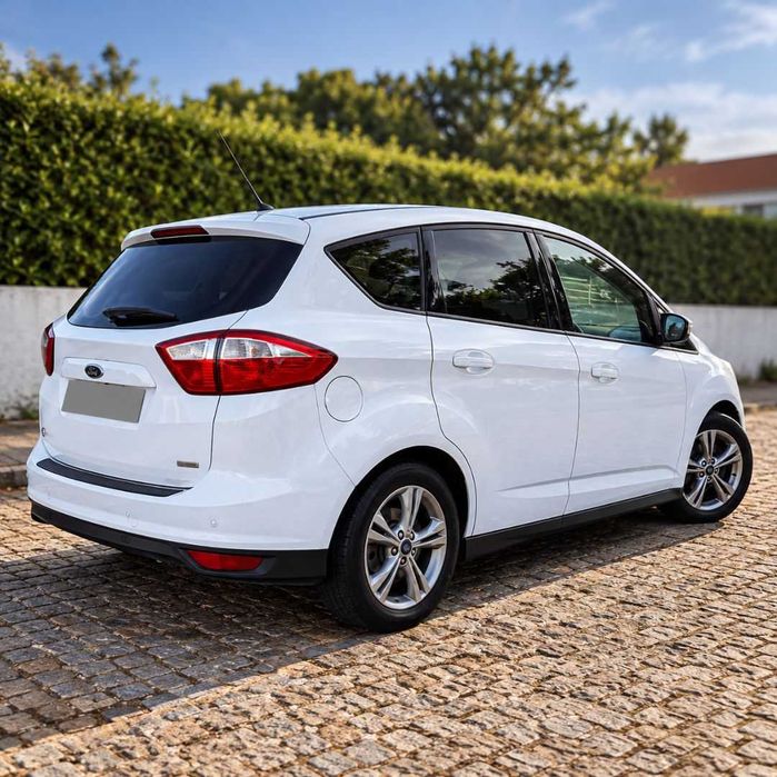 Ford C-Max 1.0 EcoBoost Titanium | Excelente Oportunidade — photo 2