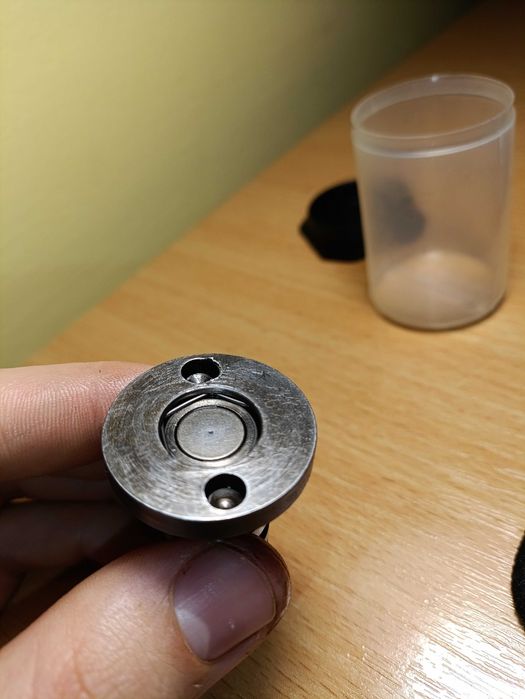 клапан керування розподільчого валу 06H109257A VAG (б/в)