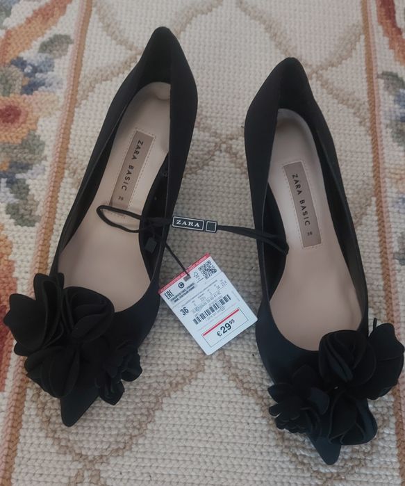 Sapatos pretos ZARA Novos