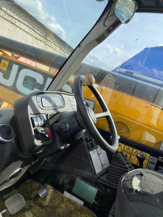 Телескопічний навантажувач JCB 540-140, р.в. – 2012