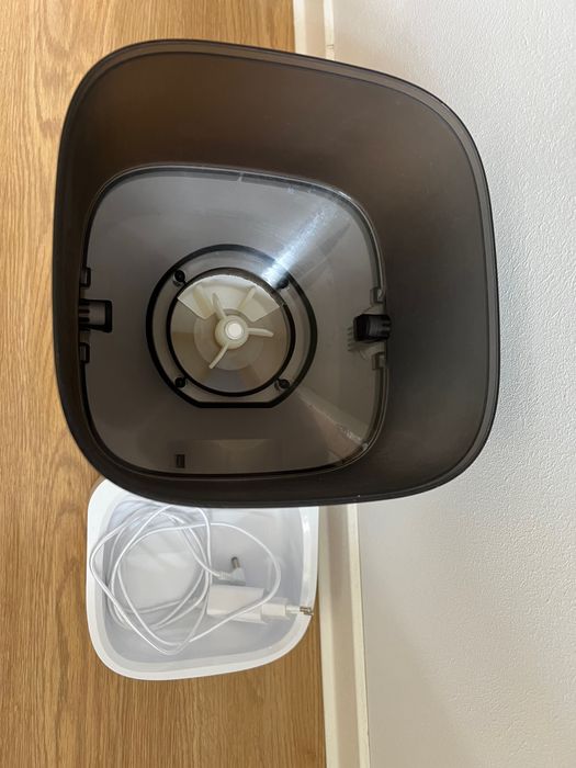 Inteligentny dozownik/podajnik suchej karmy DownyPaws (4L) z WiFi