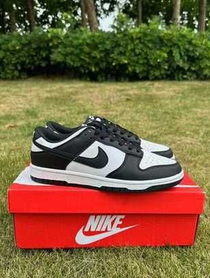 Nike Dunk Low Retro R.37.5