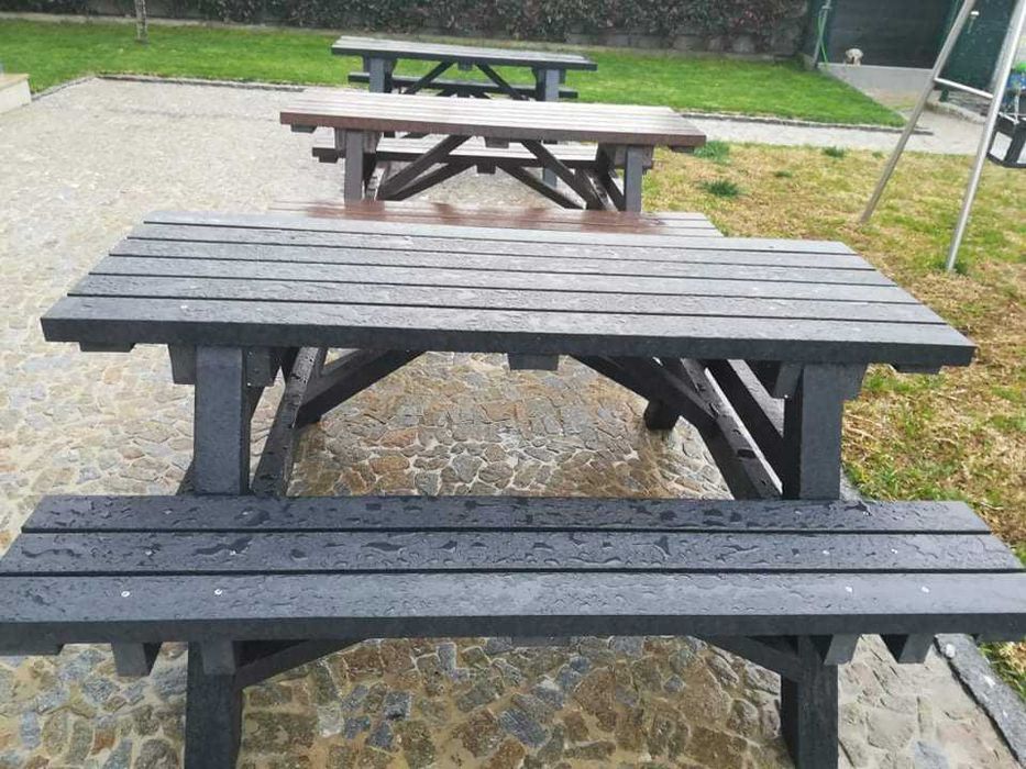 Mesas de exterior com 1.80x77 cm. Para Sol ou Chuva