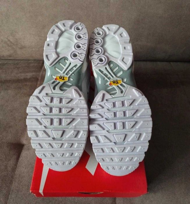 Sneakers nike nowe popularne buty air max plus TN białe