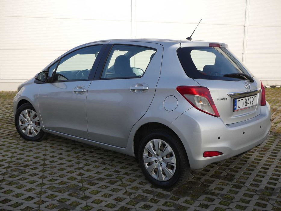 Toyota Yaris 1.4 D * SALON POLSKA * KLIMA 2 komplety opon
