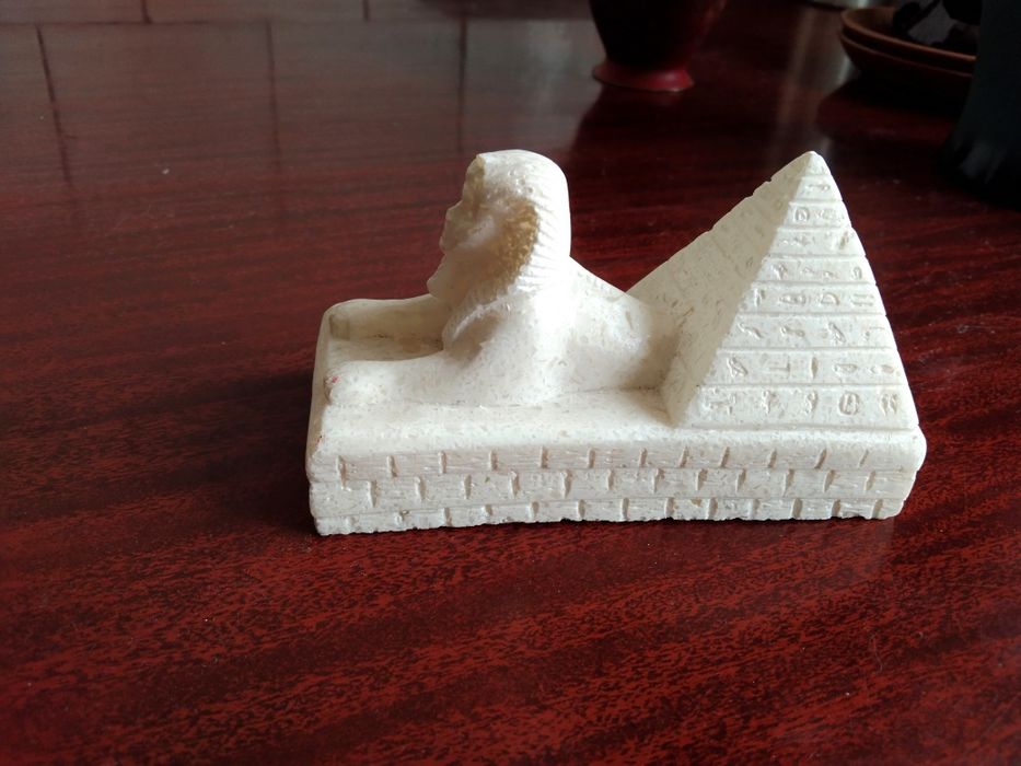 Фото камеры, вази,