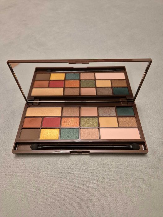 Paleta cieni do oczu Revolution MakeUp Ilovemakeup Mint Chocolate