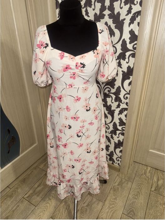 Сукня  літня святкова 48р.