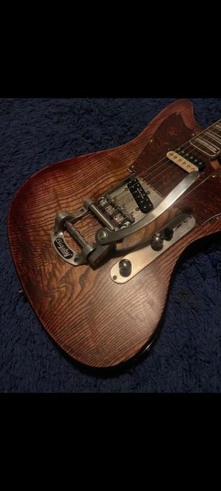 Guitarra Electrica Partcaster Offset Bigsby