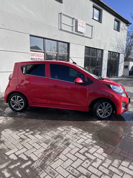 Продам електромобіль Chevrolet Spark
