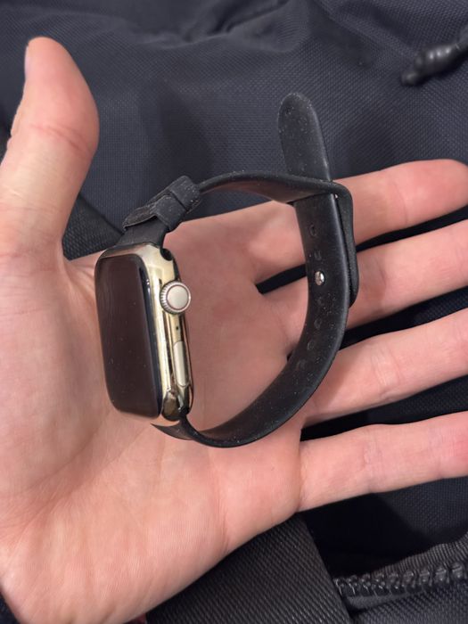 Apple Watch на запчастини