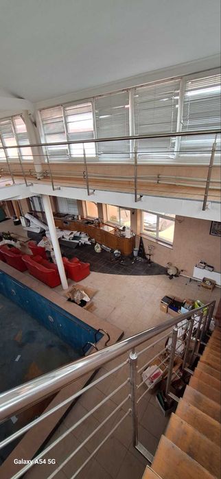 Продам окремостоячу будівлю 478 м² , Львів, Білогорща.