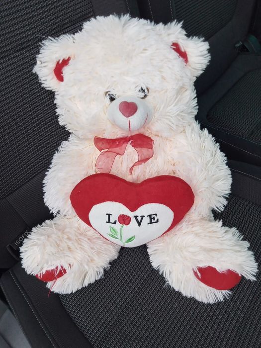 Misiek pluszowy prezent pod choinke