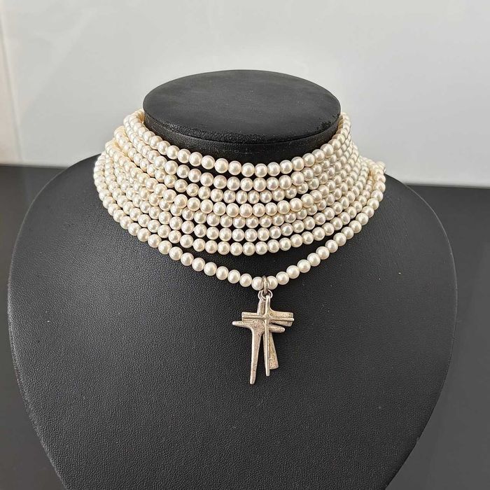 Naszyjnik 304 cm z naturalnych pereł słodkowodnych.