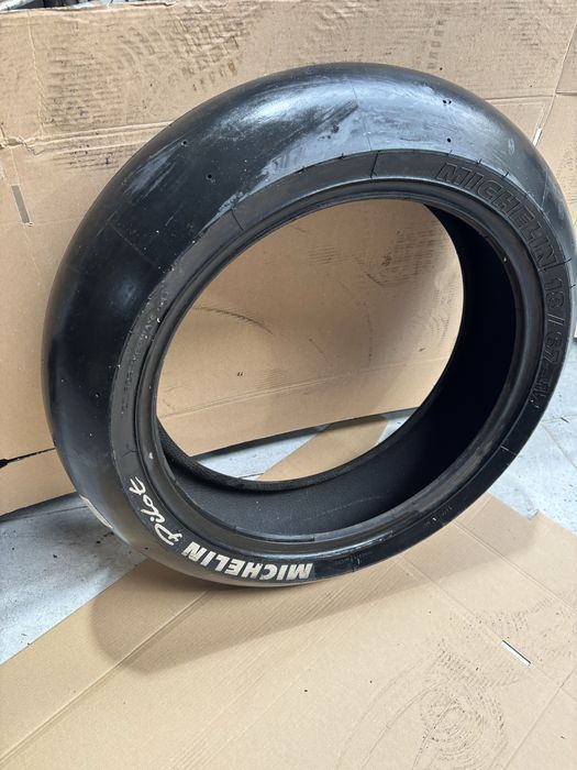 Pneu michelin Slick 180/67 R17