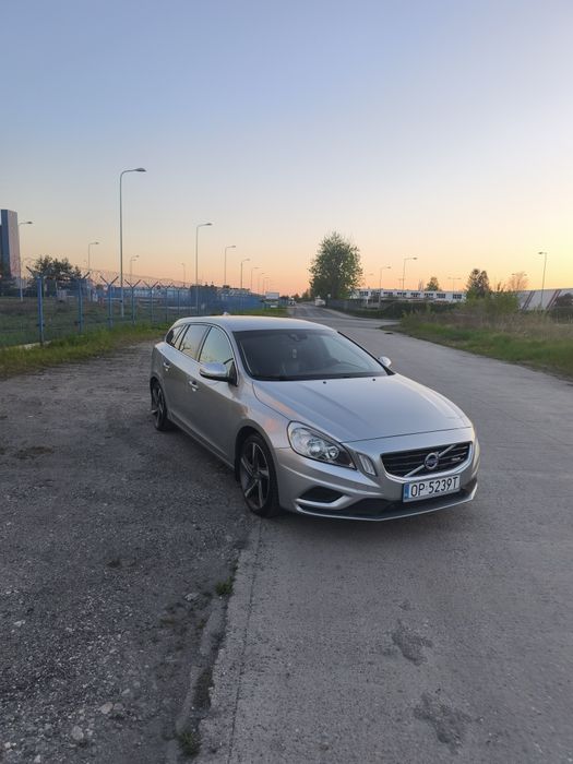 Volvo V60 R-DESIGNE zadbane