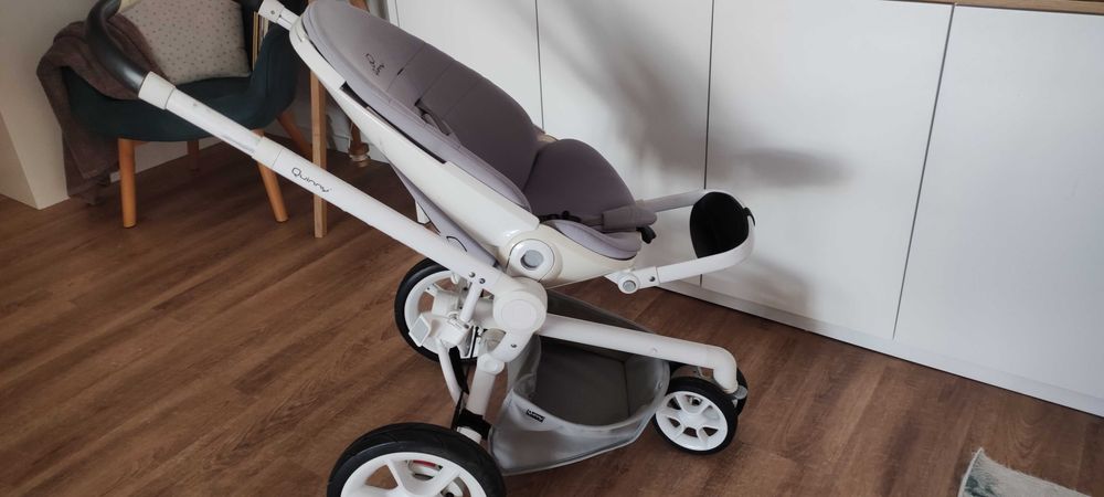 Carrinho bebe Quinny branco