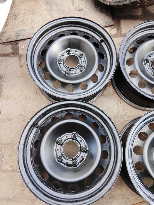 Felgi stalowe BMW 7Jx16 IS31 5x120x72,5.