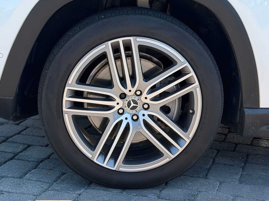 Mercedes-Benz GLS 450      2021