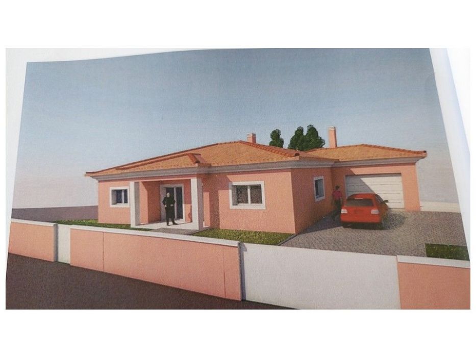 Terreno com projeto aprovado para moradia térrea T2