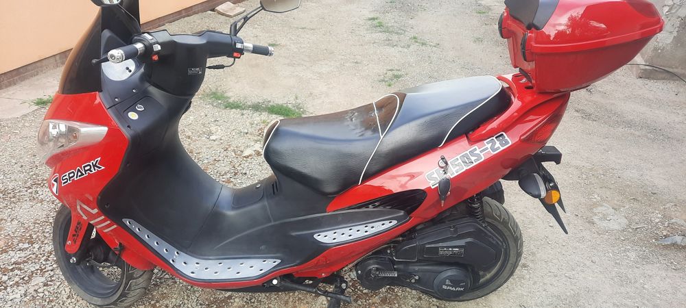 Продам скутер spark sp150s-28