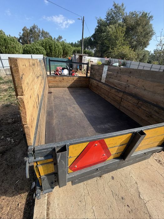 Reboque basculante 3500 kg