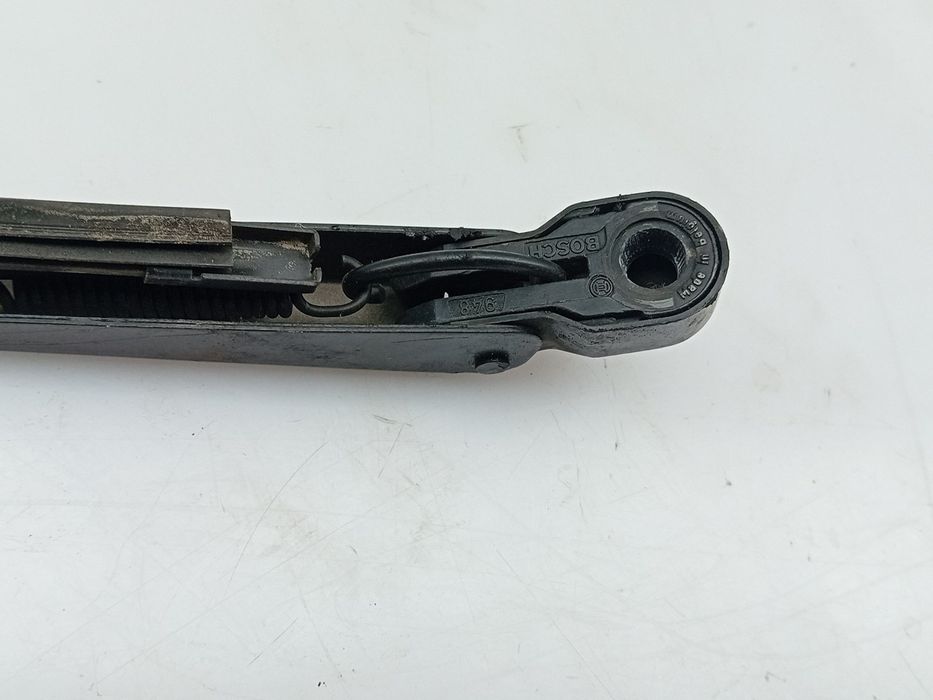 Haste / braço de escova limpa vidros frente direita FORD Focus II (DA_