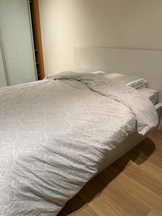 Cama malm ikea branca 160cm