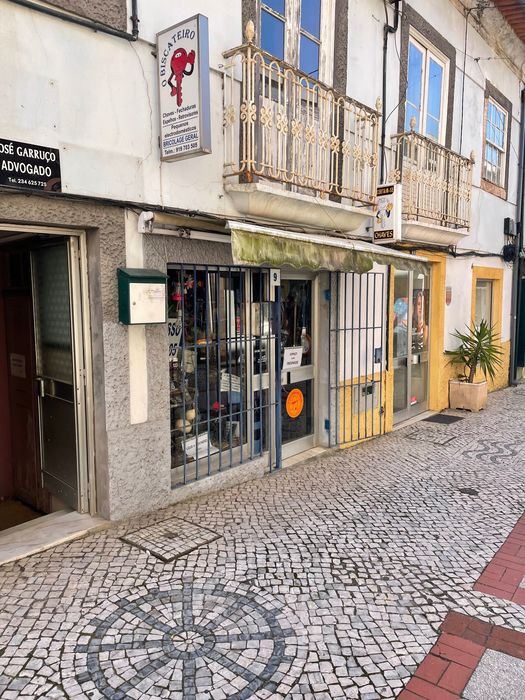 Trepasse, loja com ferramentas e muito material novo.