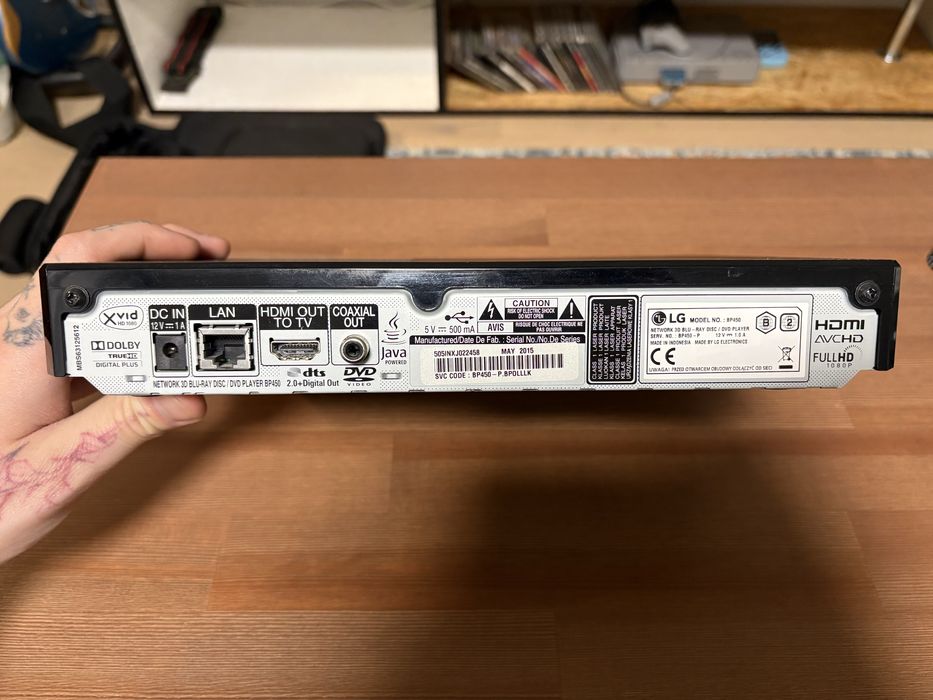 Odtwarzacz Blu-ray 3D LG BP-450