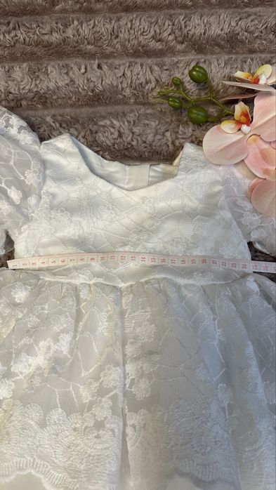 Продам платье на 1 годик