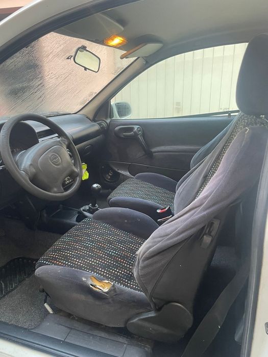 Opel Corsa B comercial só 1200€