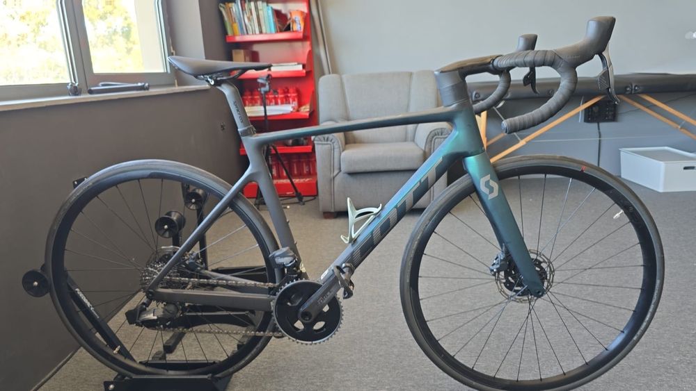 Bicicleta estrada Scott Addict Rc 20