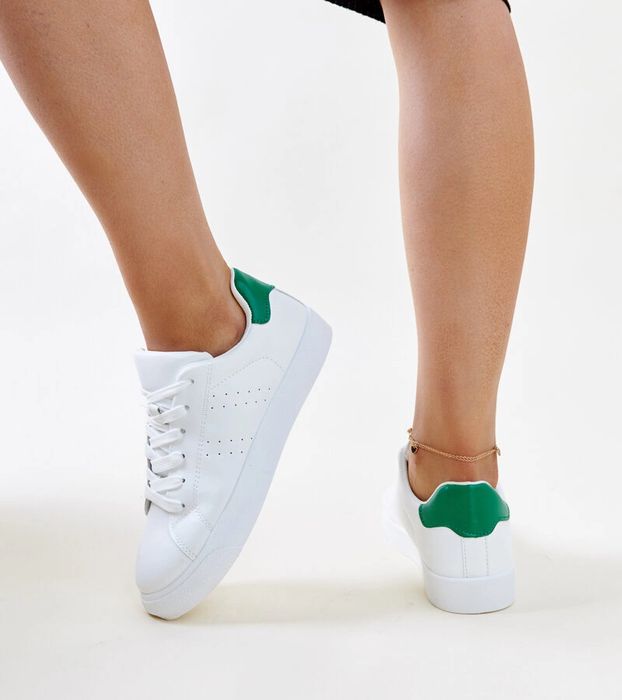 Biało-zielone sneakersy Akila