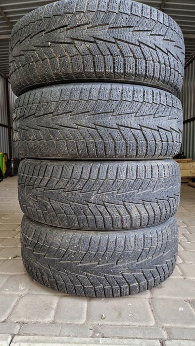 Шини Hankook Winter I*Cept IZ2  205/55 R16 94T