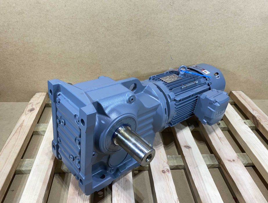motoreduktor / przekładnia 3kW 25obr. HAMULEC SEW